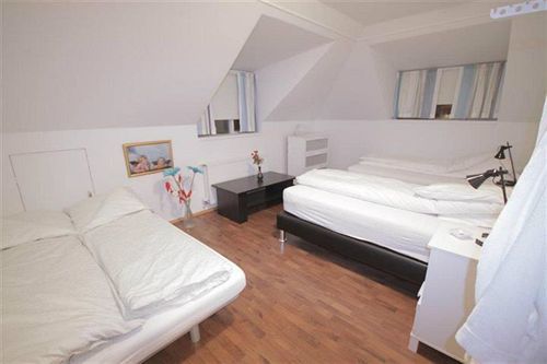 Town House Guesthouse 레이캬비크 외부 사진